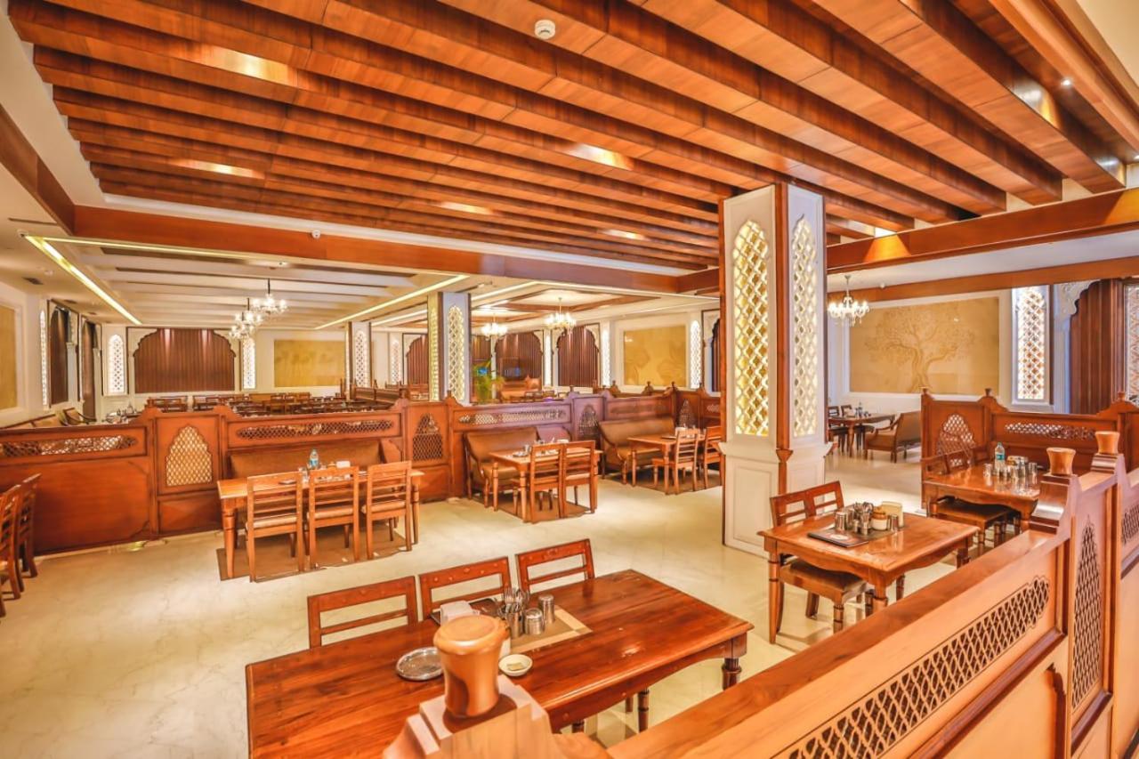 Mannat Haveli Hotel Kurukshetra Buitenkant foto