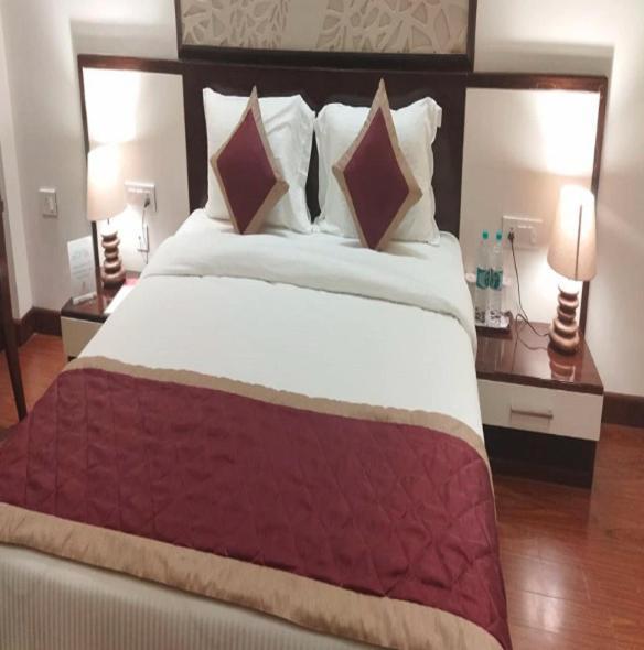 Mannat Haveli Hotel Kurukshetra Buitenkant foto