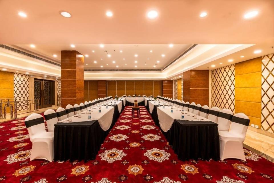 Mannat Haveli Hotel Kurukshetra Buitenkant foto