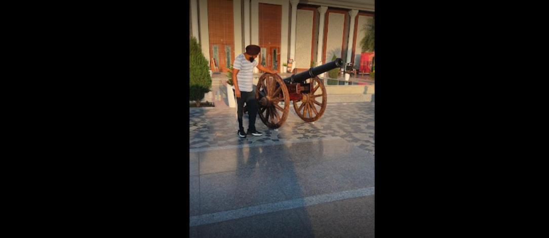 Mannat Haveli Hotel Kurukshetra Buitenkant foto