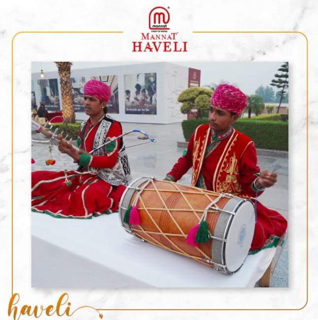 Mannat Haveli Hotel Kurukshetra Buitenkant foto