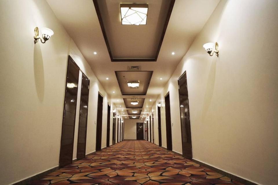 Mannat Haveli Hotel Kurukshetra Buitenkant foto